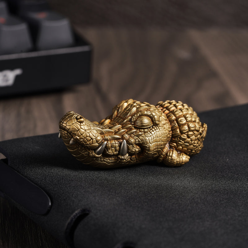 Poker Card Guard Poker Card Protector Fortune Crocodile - Snap Up Your Luck