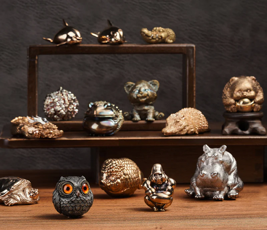 5 Most Popular Animal-Inspired Poker Card Guards And Their Symbolism