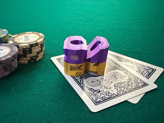 Top 5 Mistakes New Players Make When Choosing a Poker Card Guard and How to Avoid Them