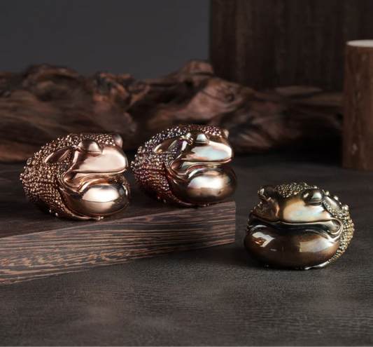 Bronze Statues Interior Decor: Using LuckonCraft Sculptures in Modern vs Traditional Interiors