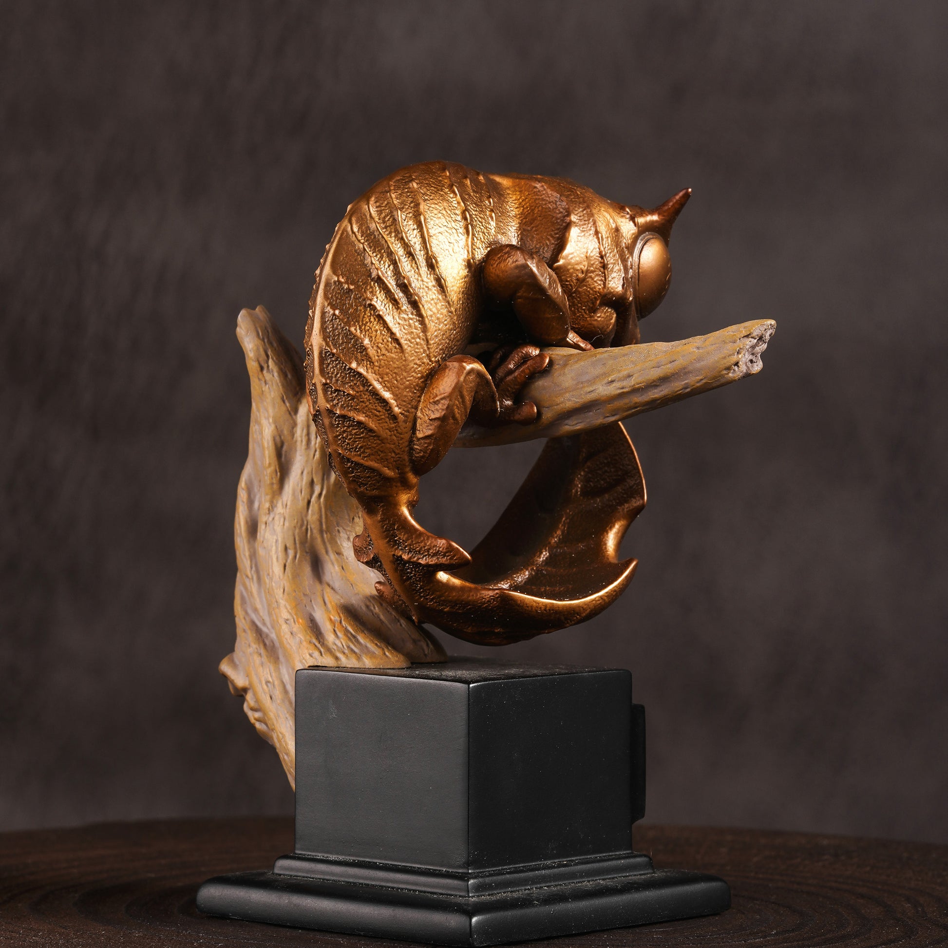 Bronze Satanic Leaf Tailed Geckos Statue