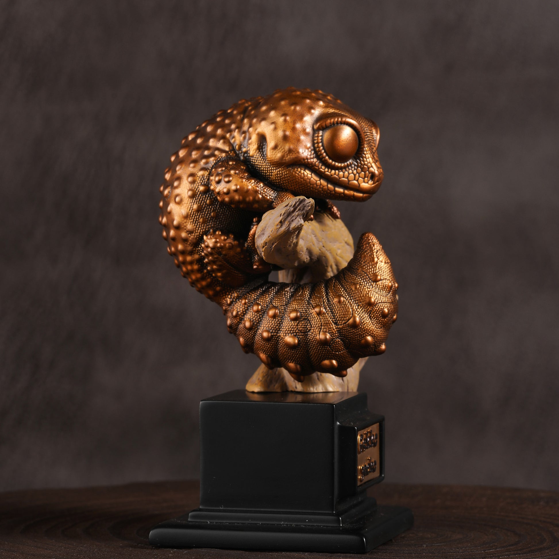 Bronze Fat-Tailed Gecko Sculpture
