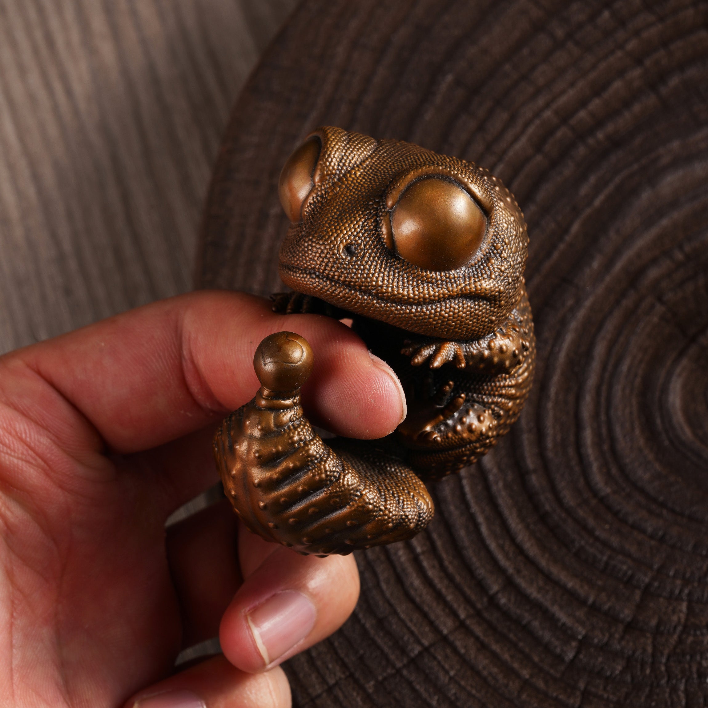 Knob-Tailed Gecko Figurine