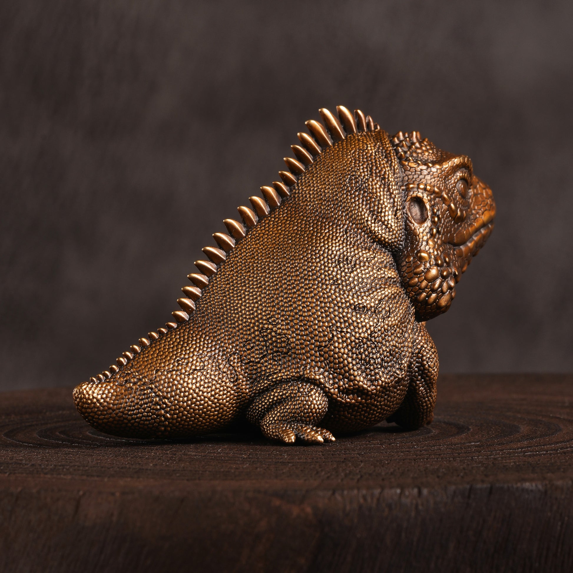  bronze grand cayman blue iguana decor