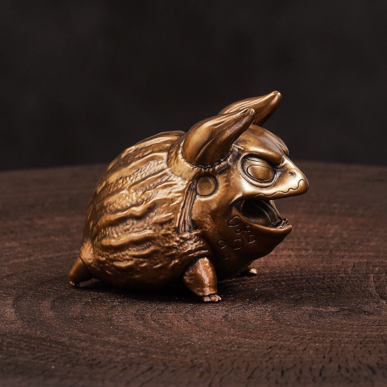 Demon Horned Frog Bronze Figurine