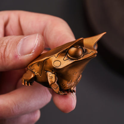Malayan Horned Frog figurine