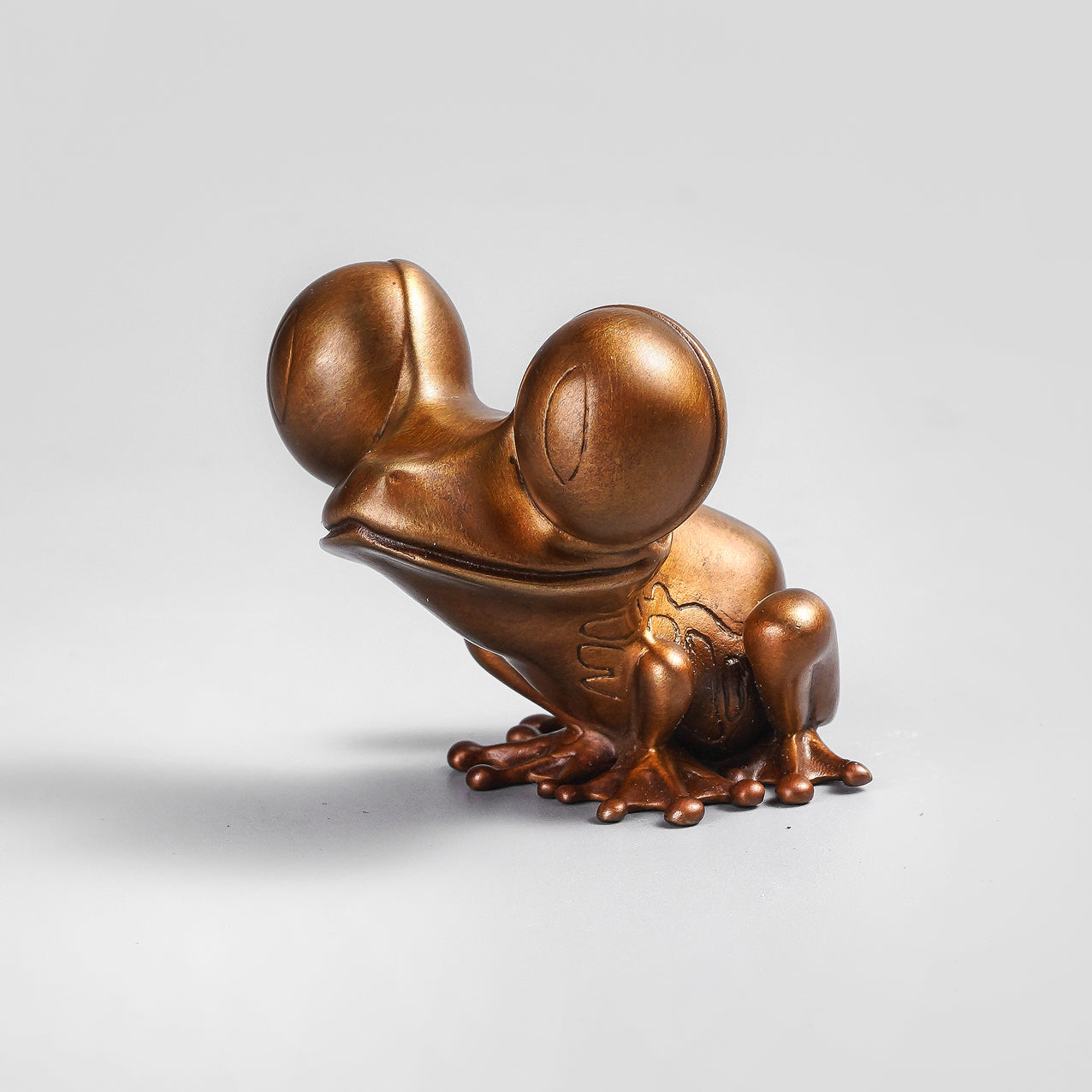 Red-eyed Tree Frog Bronze Figurine